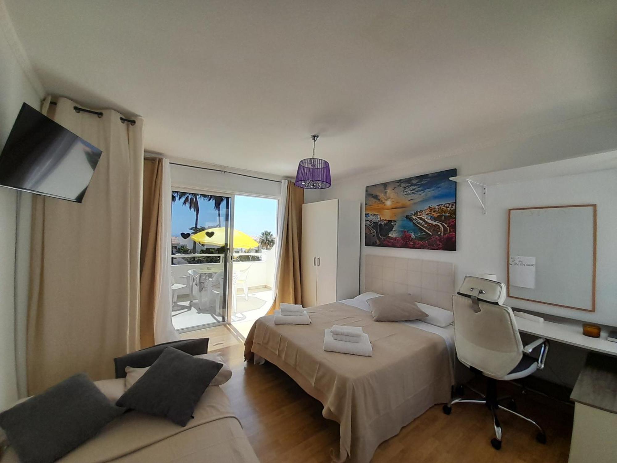 Apartments Island Village Heights Адехе Екстериор снимка
