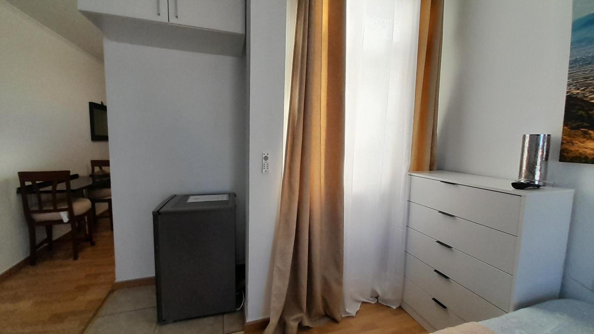 Apartments Island Village Heights Адехе Екстериор снимка