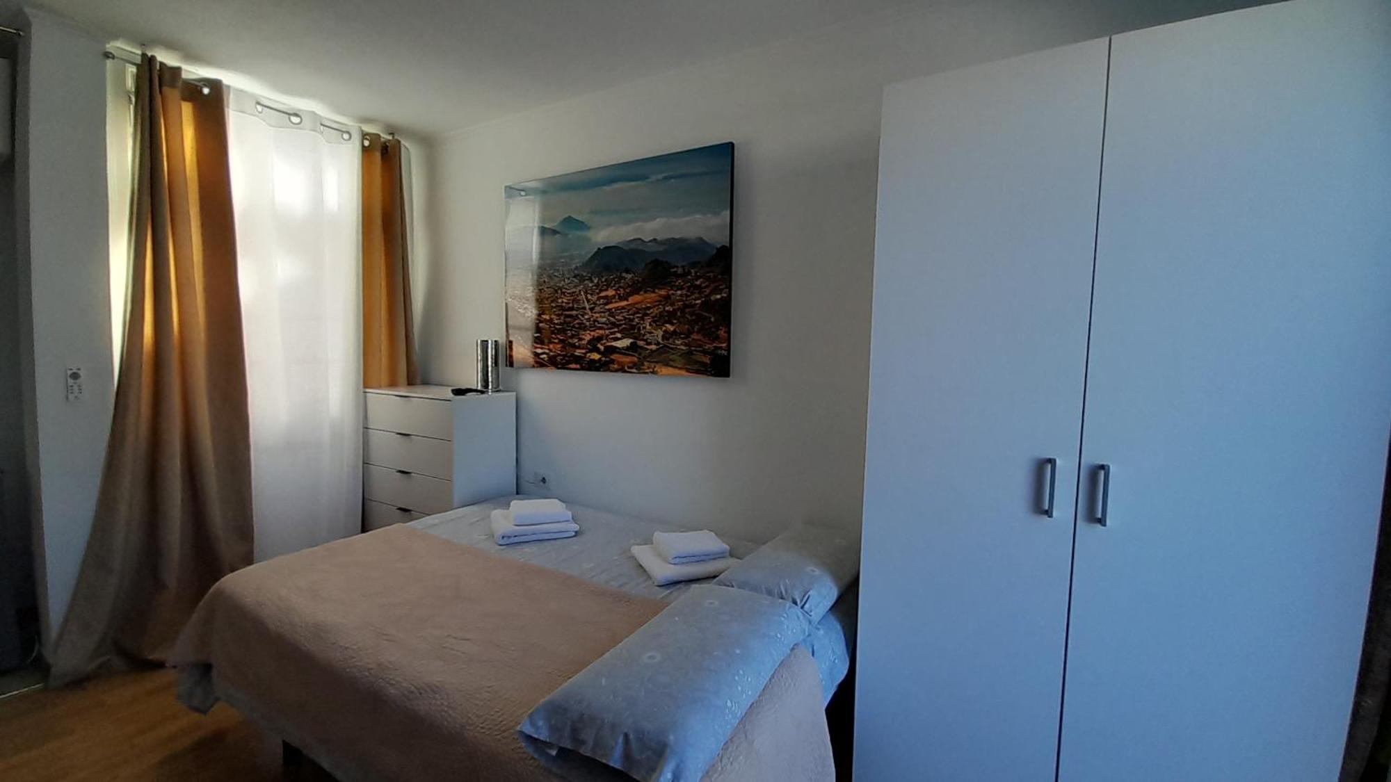 Apartments Island Village Heights Адехе Екстериор снимка